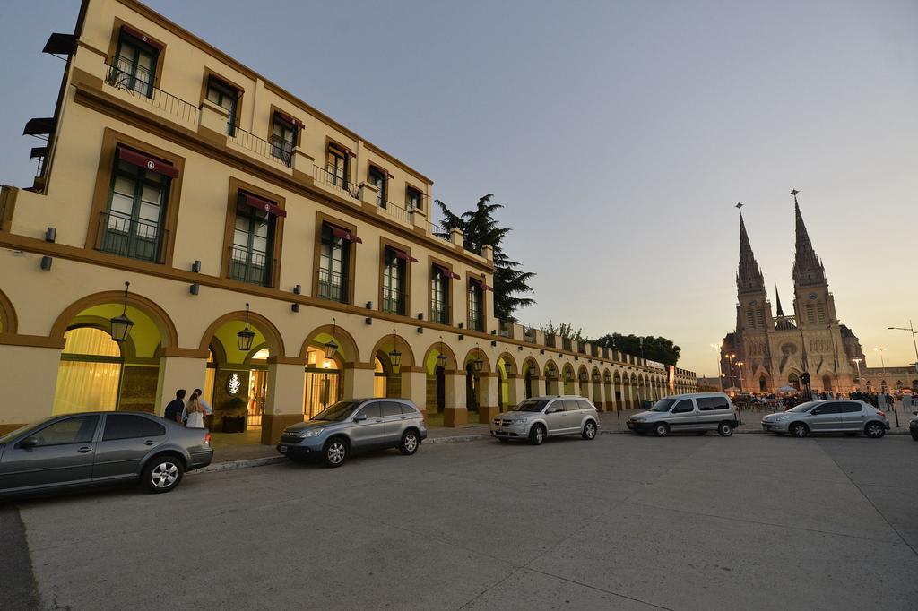 Real Hotel Lujan المظهر الخارجي الصورة